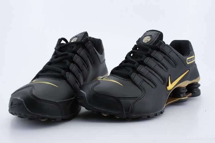 Remise d or et noir Nike Shox NZ (3)